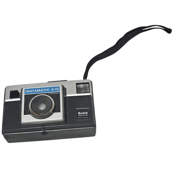 1970s Kodak Instamatic X-25 Point and Shoot Film Black Camera - Picture 6 of 6